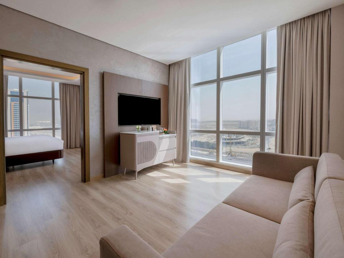 Movenpick Jumeirah Village Triangle Dubaï Extérieur photo Suite