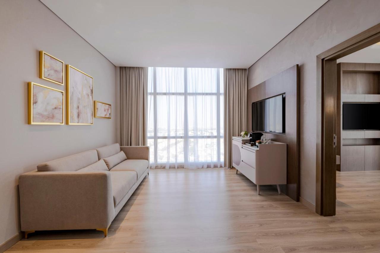 Movenpick Jumeirah Village Triangle Dubaï Extérieur photo