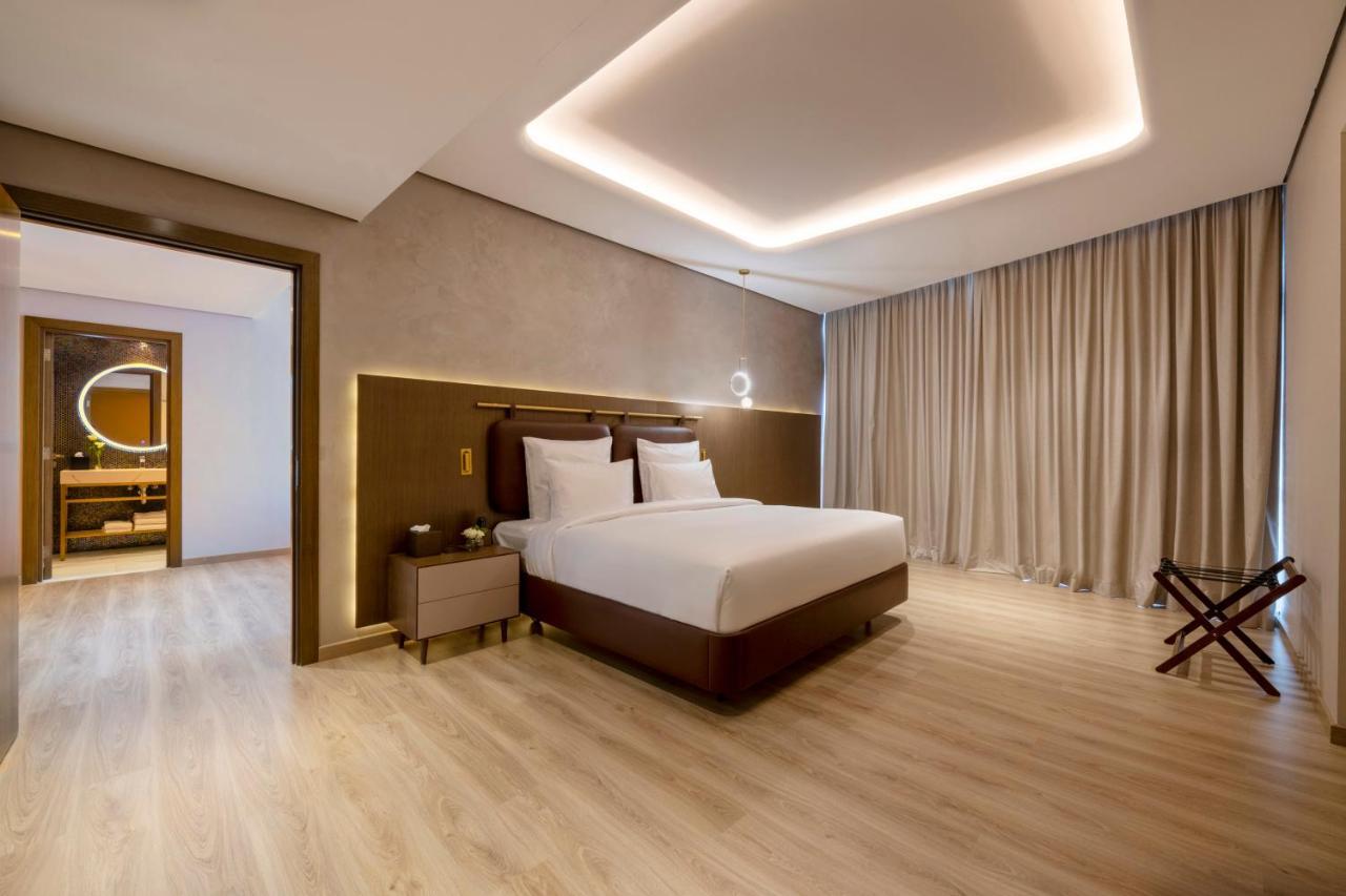 Movenpick Jumeirah Village Triangle Dubaï Extérieur photo Suite